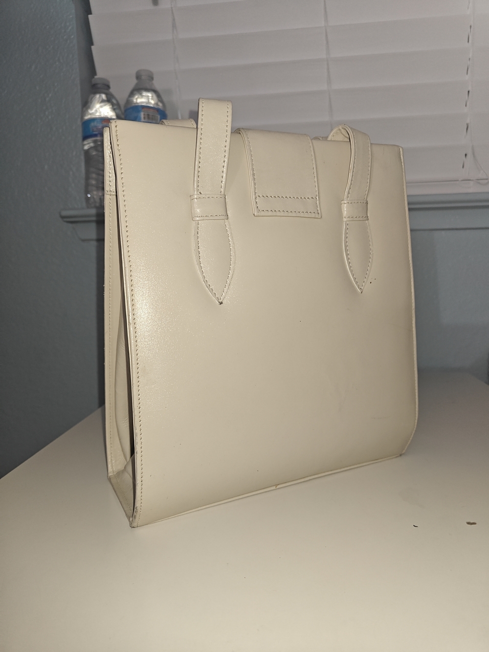 Cream Leather Structured Top-Handle Bag with Gold Turn-Lock - Picture 2 of 9
